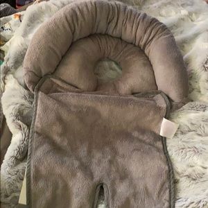 Hoppy newborn car seat attachment